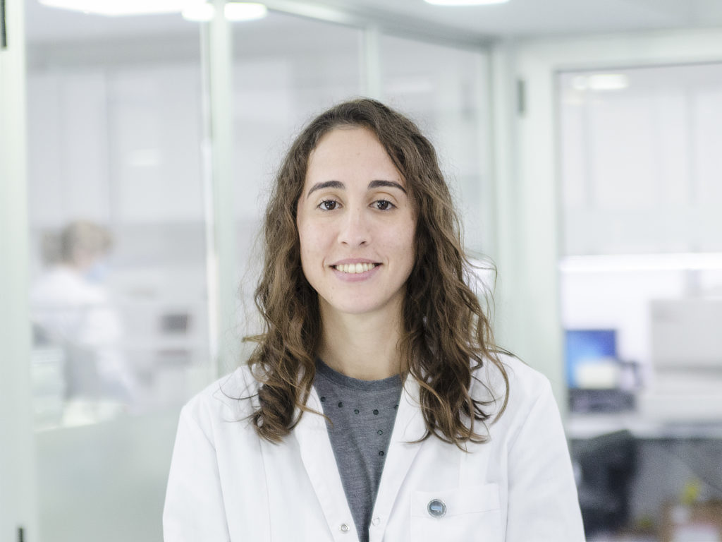 A cargo de la Bioq. Esp. Valentina Olivero. Especialista en Inmunología, título otorgado por la Facultad de Ciencias Químicas de la Universidad Nacional de Córdoba.